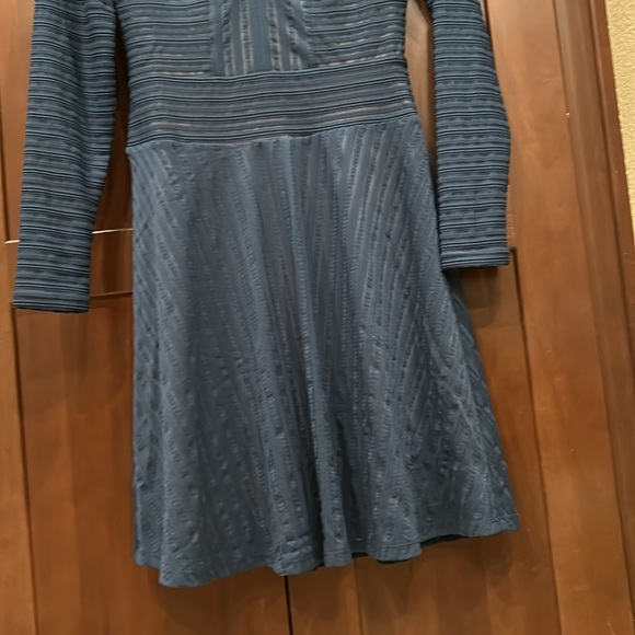 Ladies BCBG MAXAZRIA Midnight Blue Dress - Picture 8 of 12